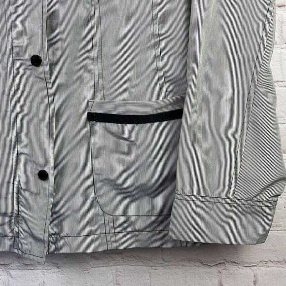 Alia. Black and white pin striped lightweight jacket/windbreaker.  Women's 18 - Picture 3 of 10